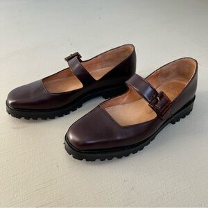 Zou Xou Uchi Flat in Tannat (wine color)